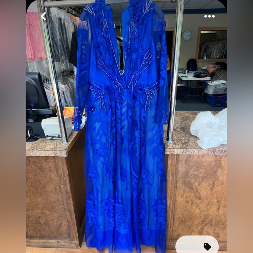 Pamela Rolland NWT Blue evening gown
